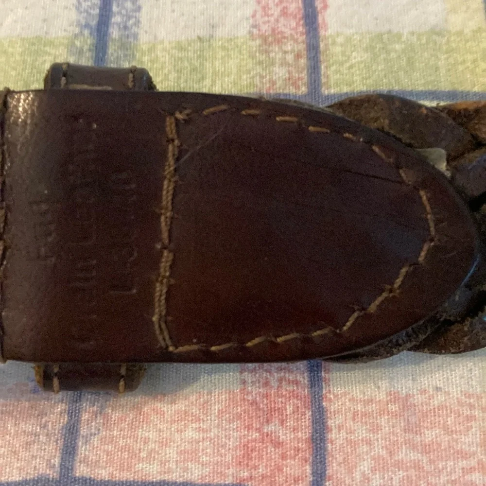 Men’s leather belt sz. 38-40” braided, w/gt slightly worn buckle.    $15 - Picture 4 of 5